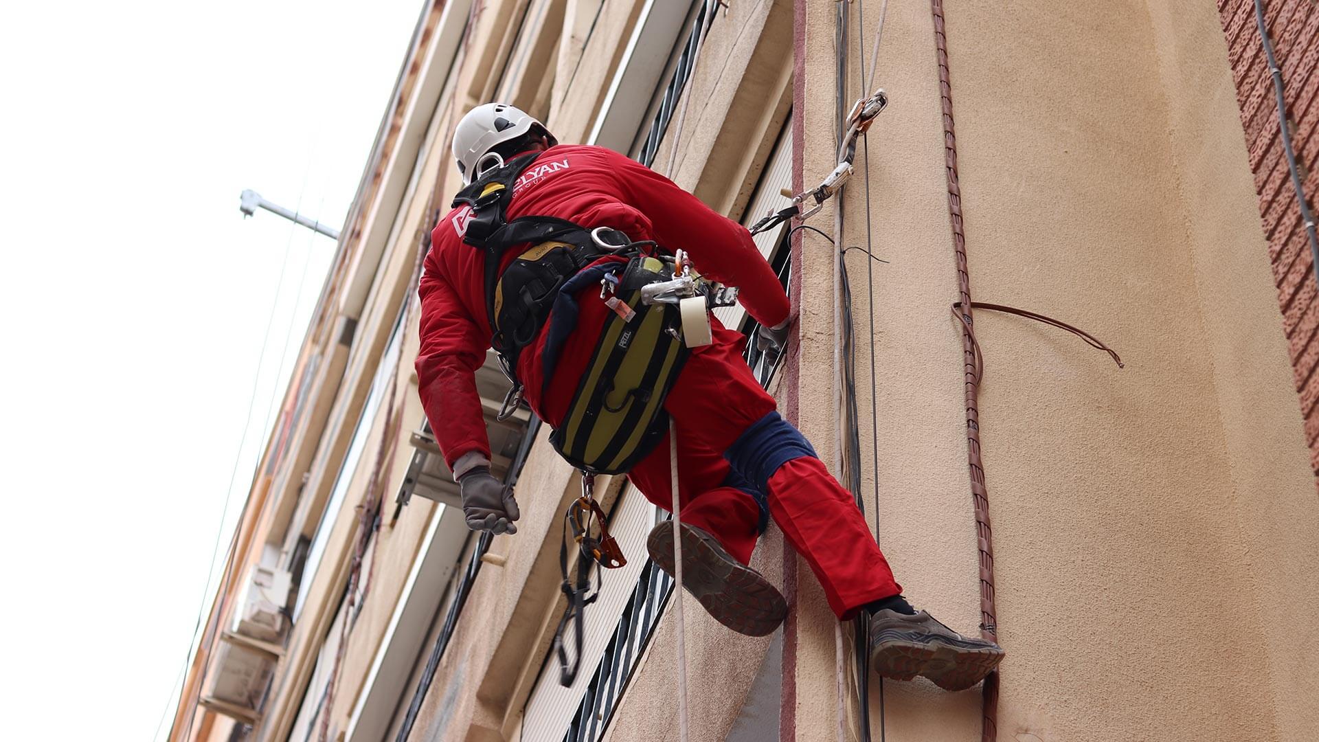 trabajas verticales en patios interiores