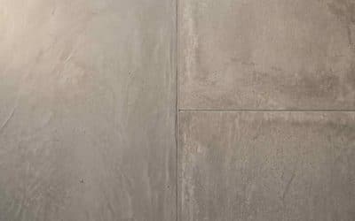 Microcemento o porcelánico: qué suelo elegir para tu reforma